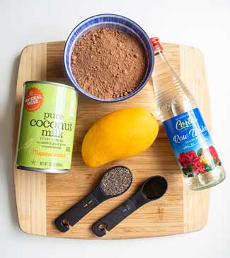 Ingredients-for-Healthy-Vegan-Mango-Chocolate-Chia-Pudding